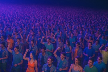 P Visa, cheering crowd at rave